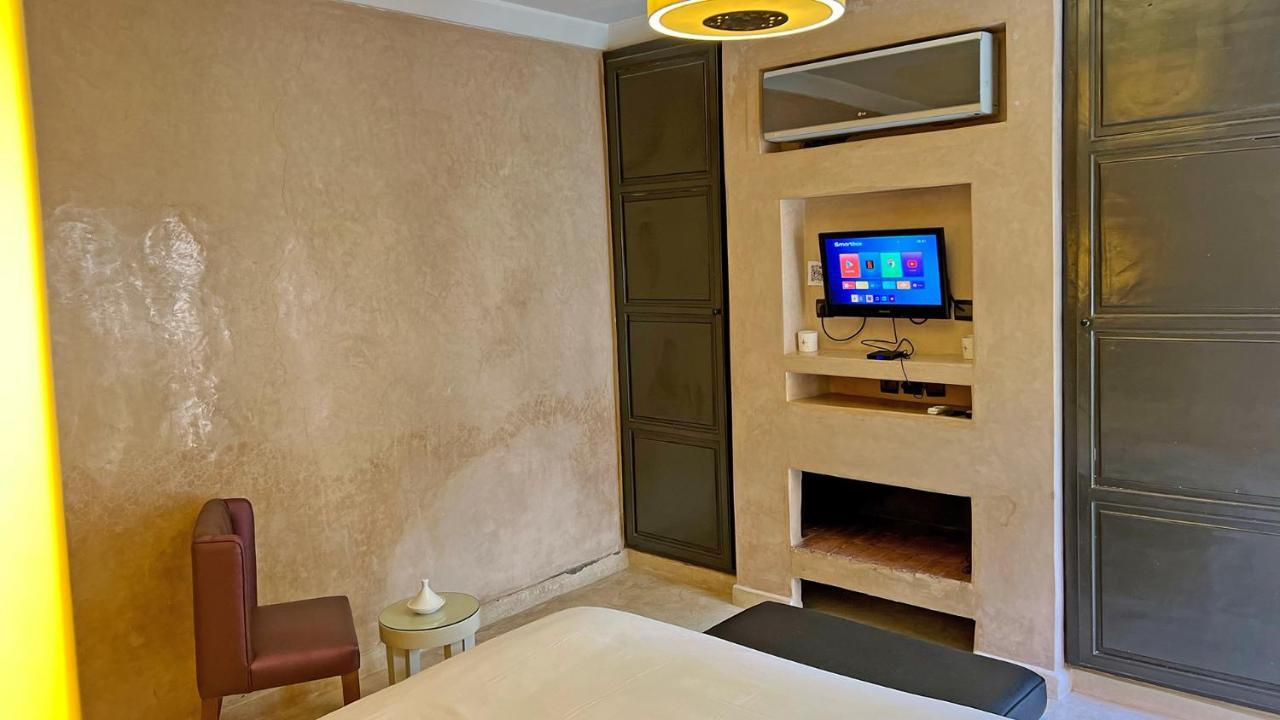 Riad Pourpre Medina マラケシュ エクステリア 写真