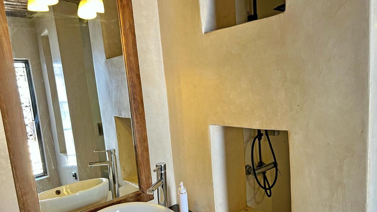 Riad Pourpre Medina マラケシュ エクステリア 写真